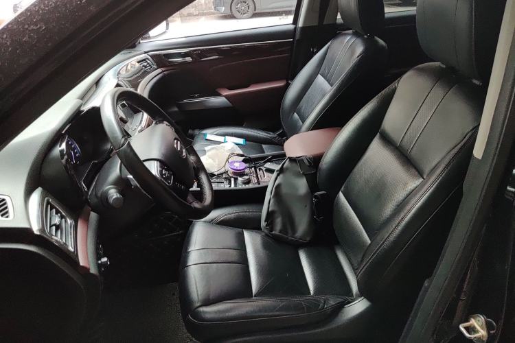 Used GAC Trumpchi GS8 2017 320T Four-Wheel Drive Luxury Smart Connectivity Version (7 Seats) Left Front Seat