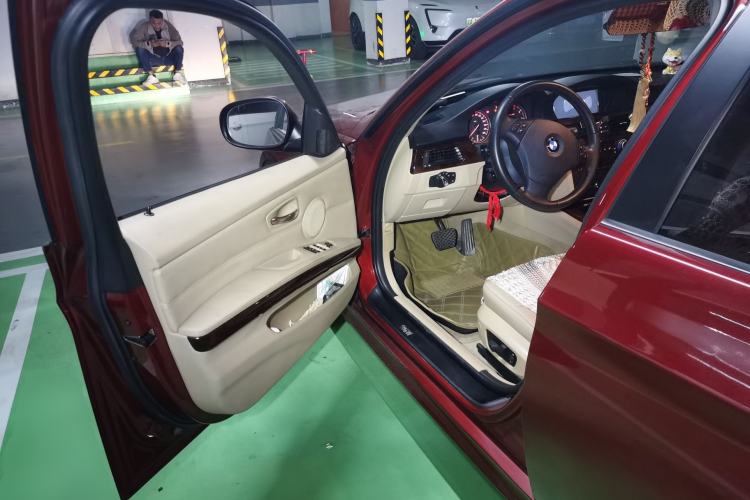 Used BMW 3 Series 2010 320i Luxury Edition
