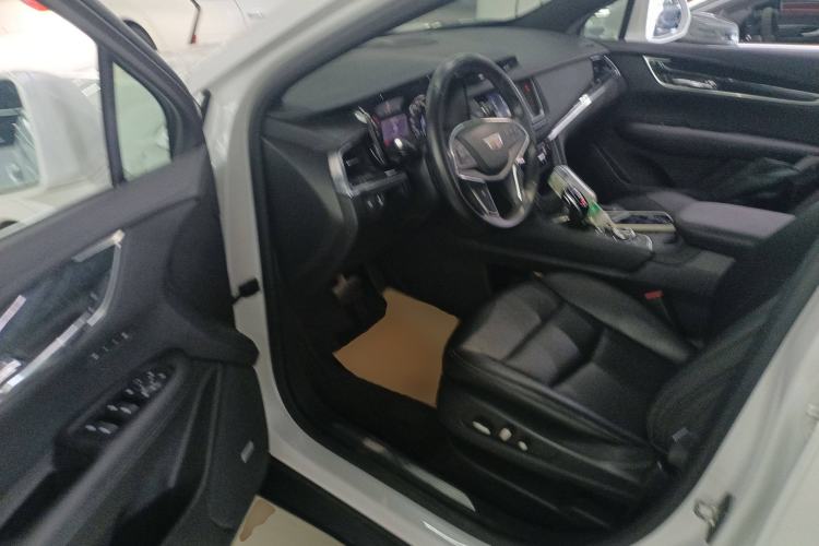 Used Cadillac XT5 2021 28T Luxury Model