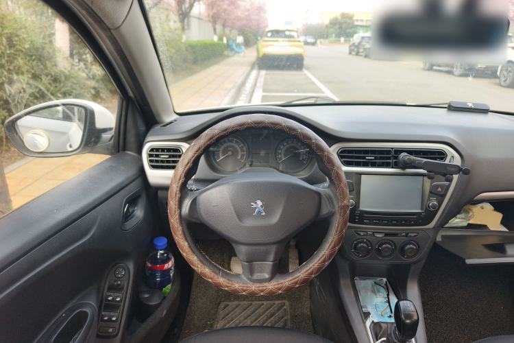 Used Peugeot 301 2014 1.6L Manual Comfort Edition
