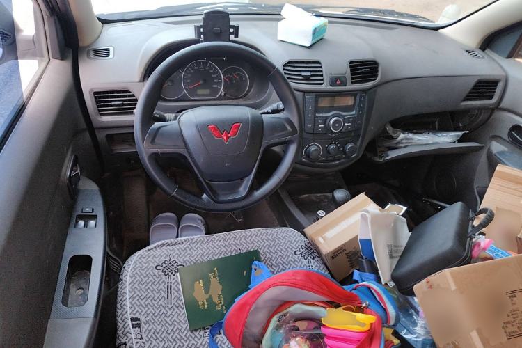 Used Wuling Hongguang 2020 1.2L S Base Model China VI LSI Steering Wheel