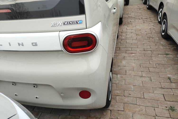 Used Wuling Hongguang MINIEV 2024 3rd Generation 215km Youth Edition
