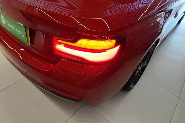 Ojetý BMW 2 Series 2019 225i Convertible Coupe Luxury Edition M Sport Package