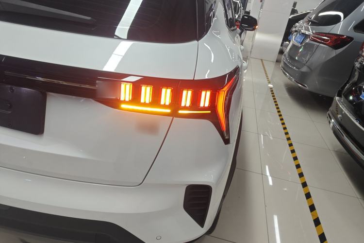 Used Lynk & Co 06 2023 Remix 1.5T Dynamic Halo