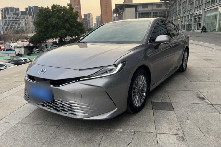 Used Toyota Camry 2024 Dual-Motor 2.0 HGVP Luxury Edition