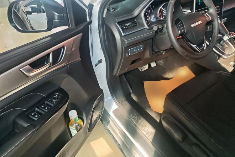 Used Haval M6 2021 PLUS 1.5T DCT Luxury Smart Connectivity Model
