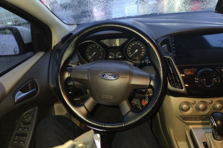 Used Ford Focus 2012 Sedan 1.6L Automatic Comfort Model
