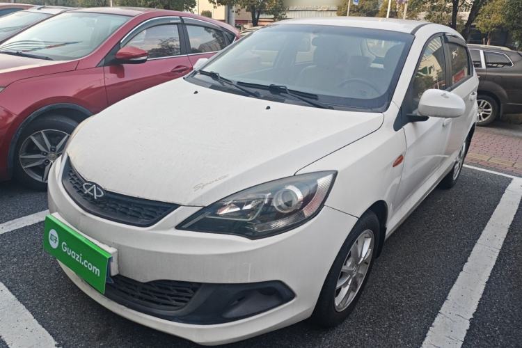 Used Chery Fengyun 2 2013 Hatchback 1.5L AMT Ruìyì Edition