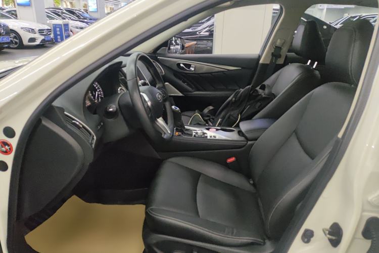 Used Infiniti Q50L 2018 2.0T Enjoyment Version China VI Standard