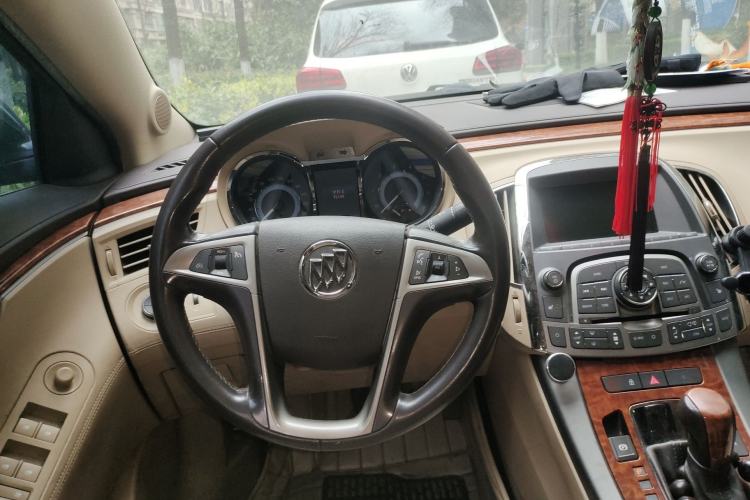 Used Buick LaCrosse 2011 eAssist 2.4L Luxury Edition
