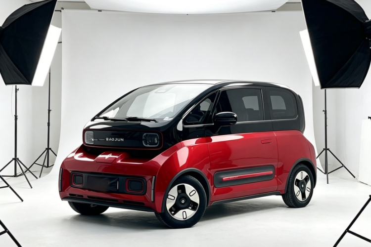 Used Baojun E300 2020 Plus Interstellar Future Edition Guazi used car, China used car export, Used car for sale, Used  cars, Cheapest cars for sale