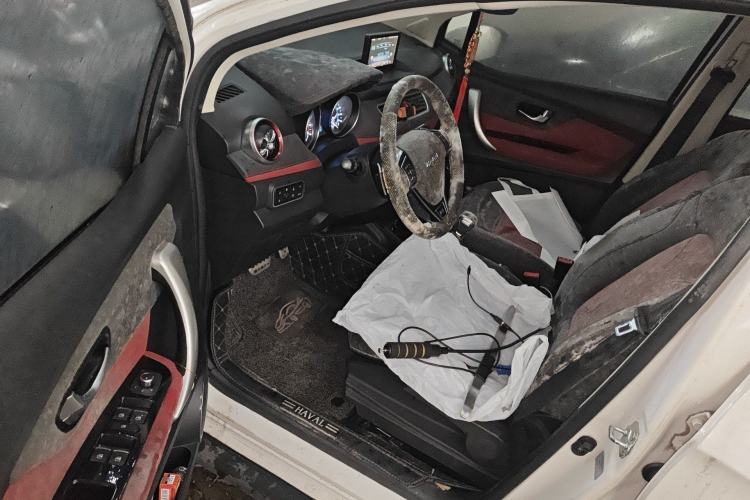 Used Haval H1 2016 Revised Version Blue Badge 1.5L AMT Luxury Edition Driver Seat