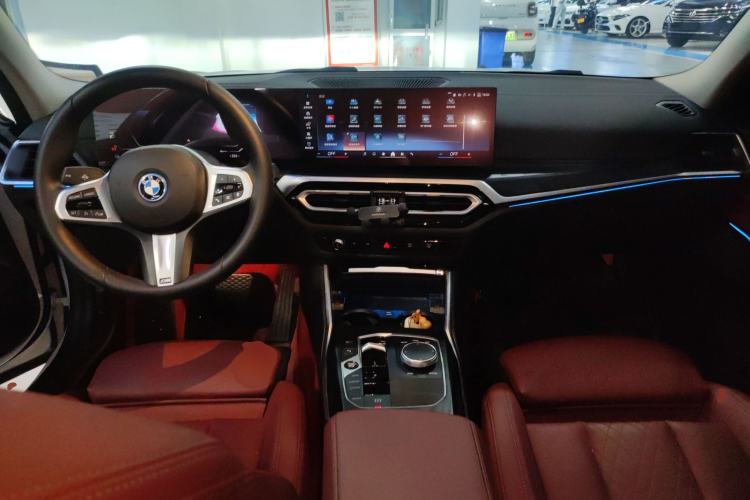 Used BMW i3 2022 eDrive 35 L
