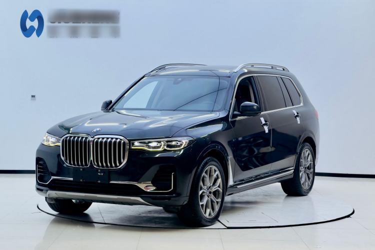 Used BMW X7 2022 xDrive40i Luxury Package with Leading Features