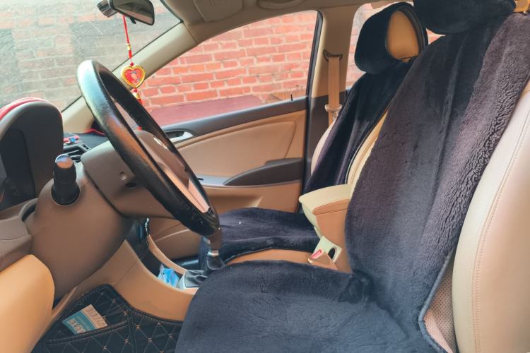 Used Hyundai Verna (older generation) 2010 Sedan 1.4L Manual Standard GL Model