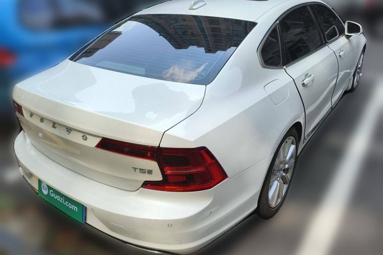 Used Volvo S90 2018 T5 Prestige Edition Rear Right 45 Deg