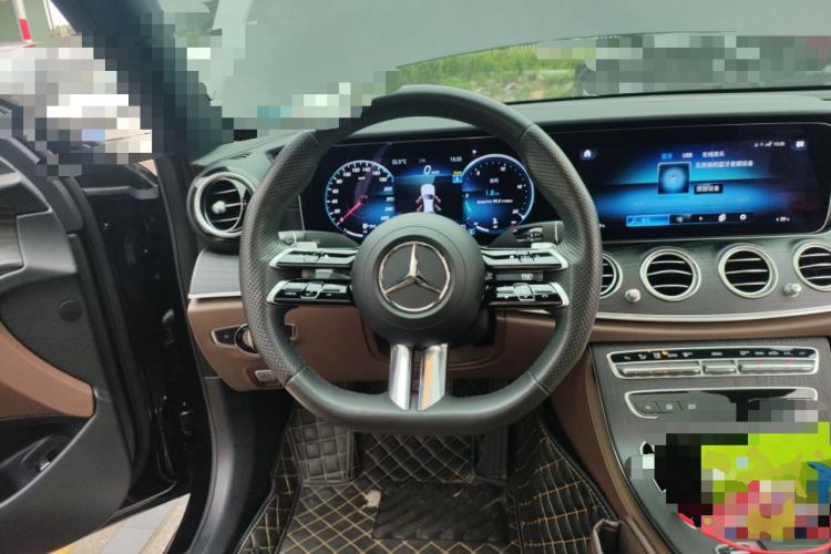 Used Mercedes-Benz E-Class 2023 E 300 L Sport Luxury Edition Steering Wheel