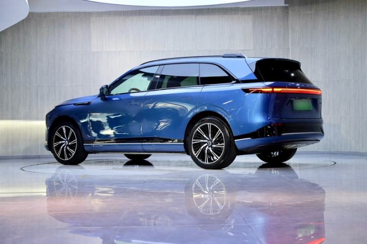 Used XPeng G9 2025 725 with Ultra-Long Range Max Exterior 4