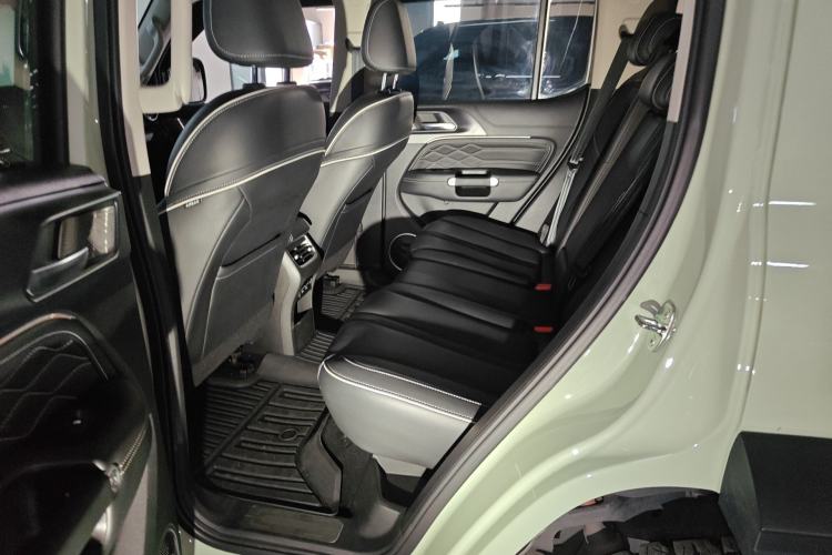 Used Tank 300 2023 2.0T Iron Rider 02 Left Rear Seat