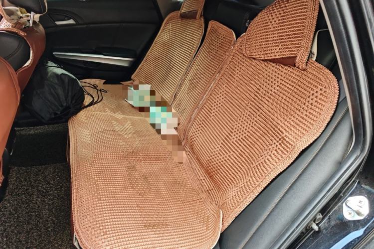 Used Honda Crosstour 2012 2.4L Luxury Edition Left Rear Seat