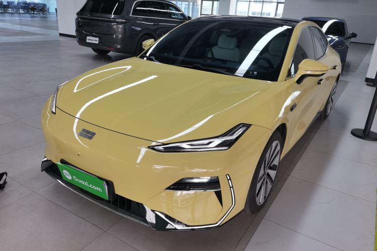 Used Geely Galaxy E8 2024 665 km Range Rear-Drive Starship Long-Range Version