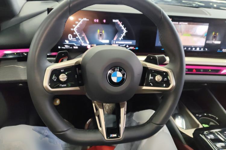 Used BMW 5 Series 2025 530Li Luxury Edition M Sport Package