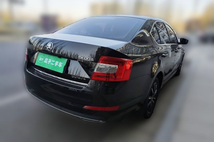 Used Skoda Octavia 2016 1.6L Automatic Smart Drive Edition
