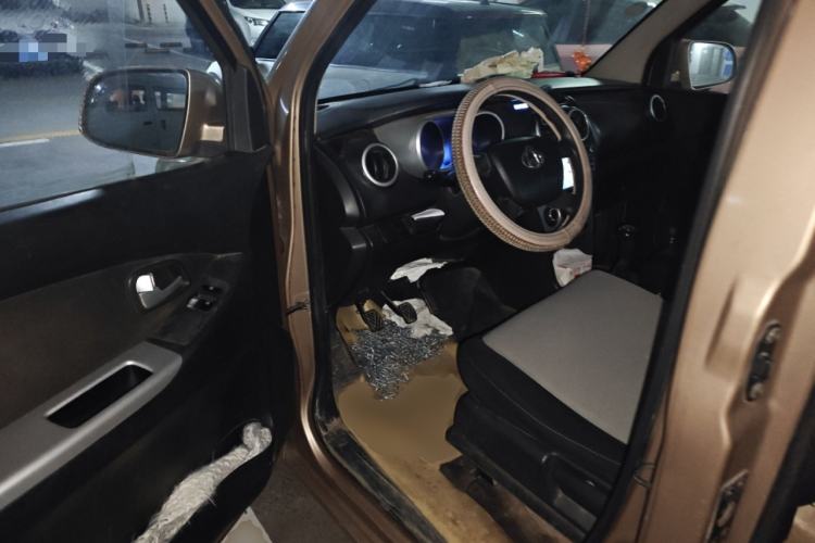 Used CHANGAN KAICHENG Ounuo S 2014 1.3L Happiness Model Driver Seat