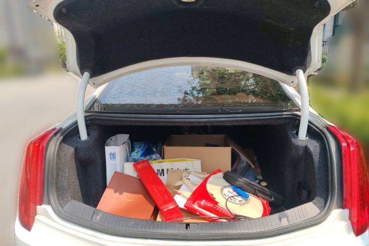 Used Cadillac XTS 2016 28T Elite Edition Trunk