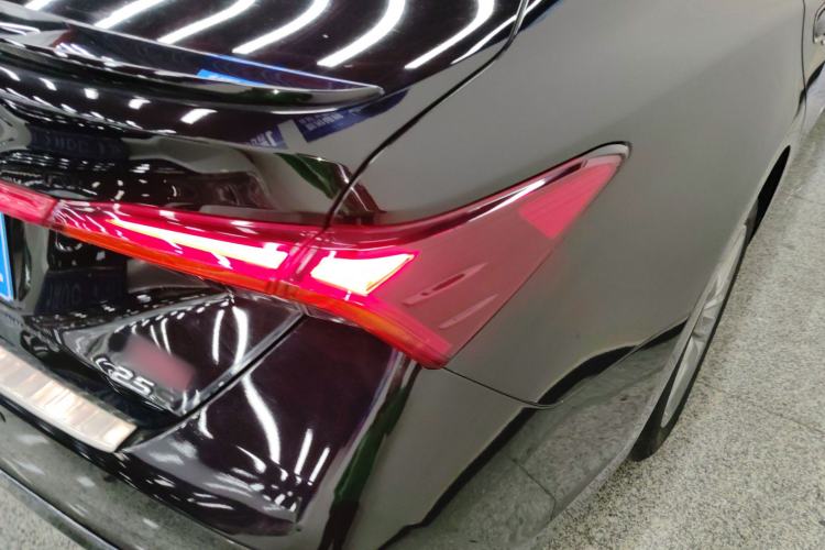 Used Toyota Avalon 2019 2.5L Ambition Version China VI Standard
