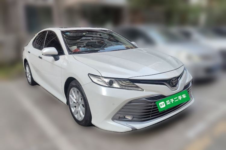 Used Toyota Camry 2018 2.0G Luxury Edition
