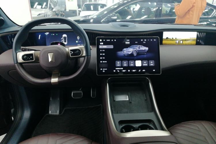 Used Avatr 11 2022 Long-Range Dual-Motor Luxury Edition 4 Seats