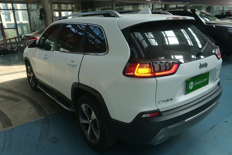 Used Jeep Cherokee 2019 2.0T 2WD Enjoyment Edition China V
