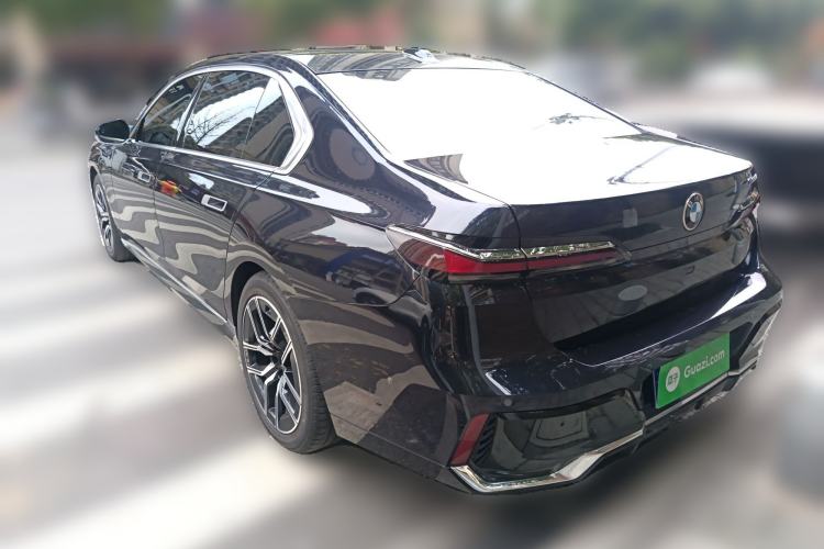 Used BMW 7 Series 2023 735Li M Sport Package
