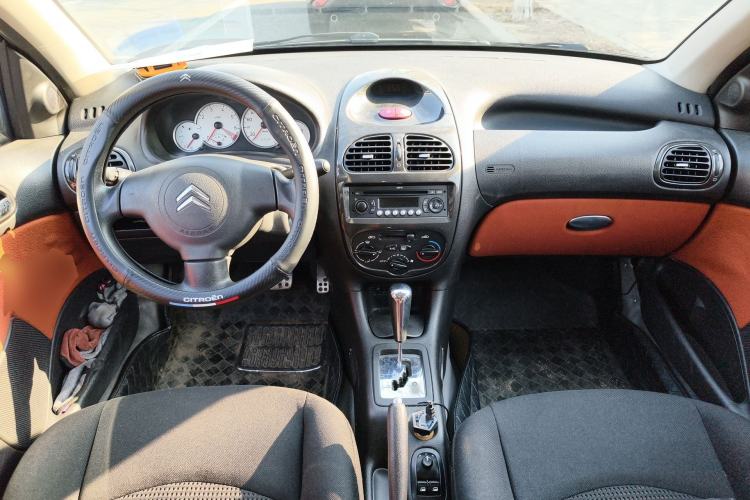 Used Citroen C2 2012 1.6L Automatic Sport Model Center Console