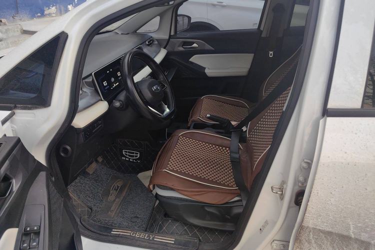 Used Geometry E Firefly 2024 301km Flowing Light