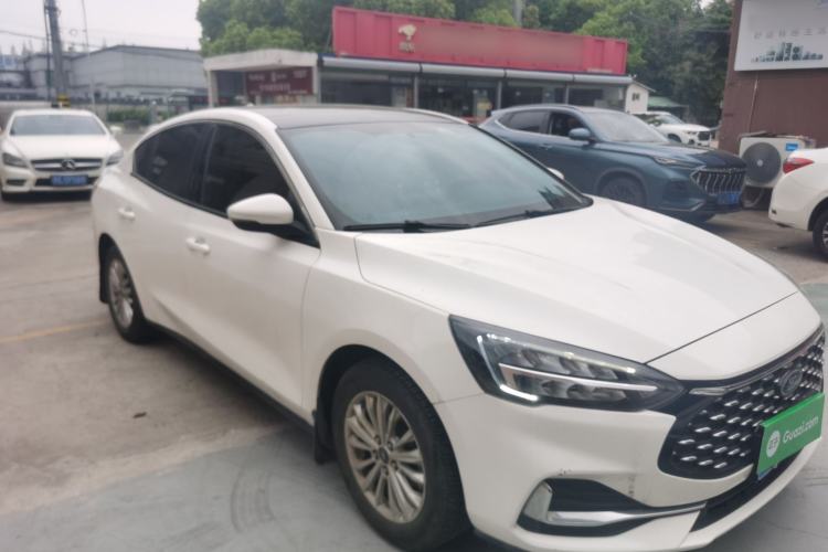 Used Ford Focus 2021 Sedan EcoBoost 180 Automatic Trendy Model Front Right 45 Deg