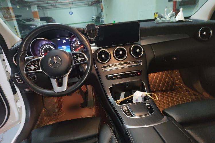 Used Mercedes-Benz C-Class 2019 C 260 L Sport Edition Center Console