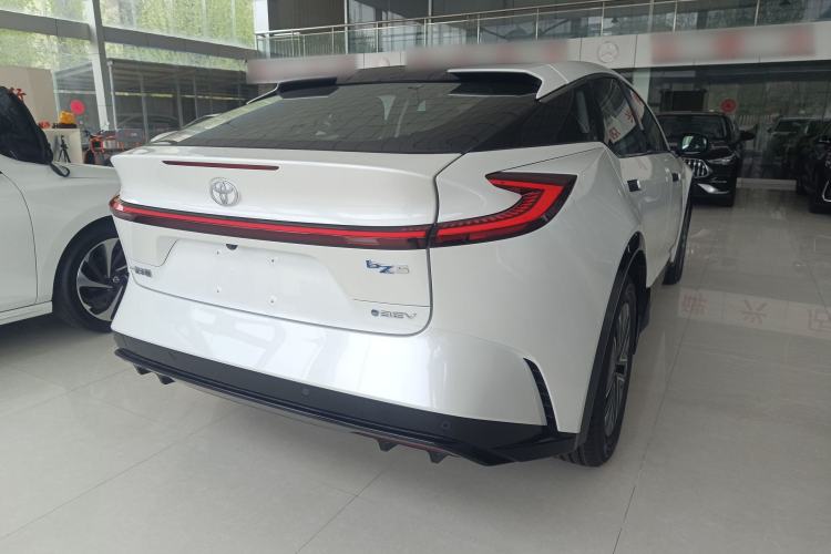 Used Toyota bZ5 2025 Model 550 JOY
