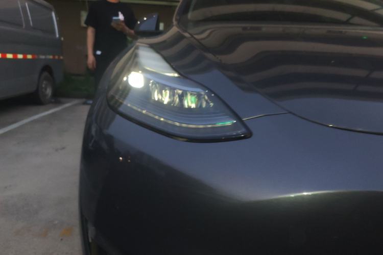 Used Tesla Model Y 2021 Standard Range Rear-Wheel Drive Version