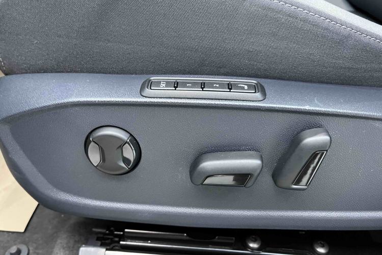 Used Volkswagen ID.4 CROZZ 2021 Long-Range PRO Two-Wheel Drive Version