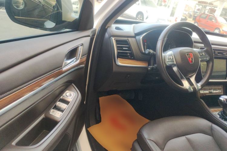 Used Roewe RX8 2018 30T Smart Connectivity Two-Wheel Drive Flagship Edition