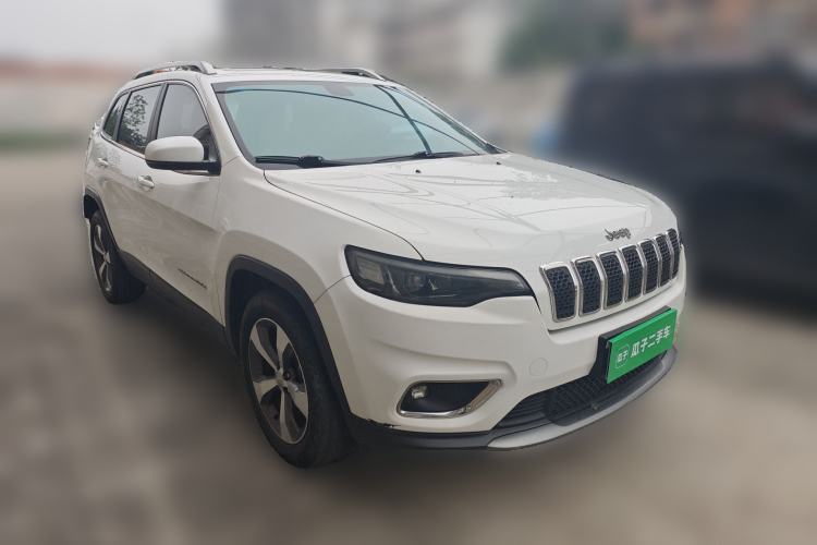 Used Jeep Cherokee 2019 2.0T 2WD Enjoyment Edition China V Front Right 45 Deg