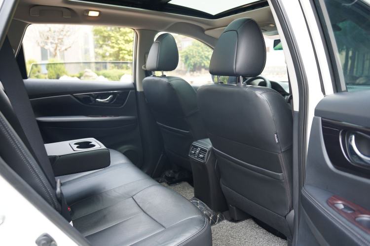 Used Nissan X-Trail 2020 2.0L XL ITS CVT 2WD SmartConnect Comfort Edition Interior 12