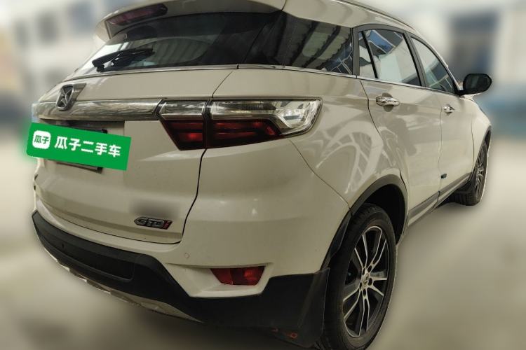 Used JMC Yusheng S330 2016 1.5L GTDi Automatic Two-Wheel Drive Flagship Edition