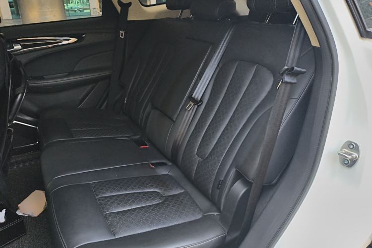 Used JETOUR X90 2019 1.6T DCT Luxury Travel Edition 6 Seats China VI Standard Left Rear Seat