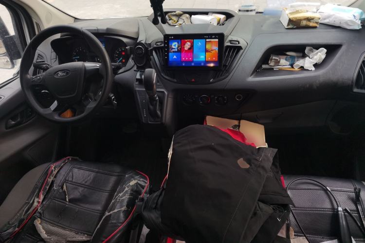 Used Ford Transit 2019 2.0T Gasoline Automatic Multi-Function Commercial Vehicle Mid-Roof 6-Seater China VI Standard