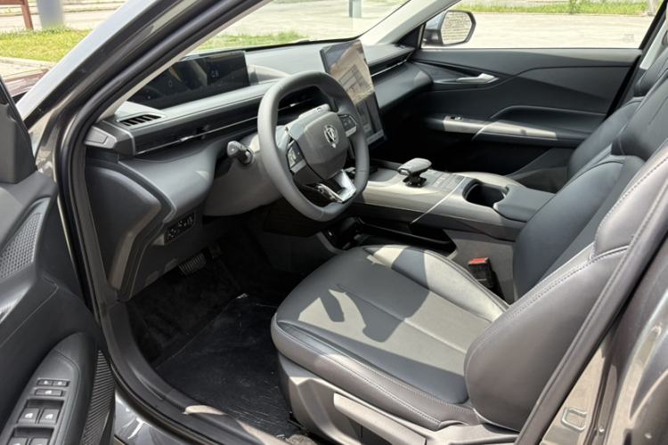 Used CHANGAN Eado 2025 Blue Whale 1.5T 500Bar Prestige Model Left Front Seat