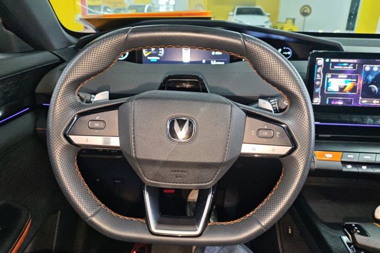 Used CHANGAN UNI-V 2023 1.5T Prestige Model
