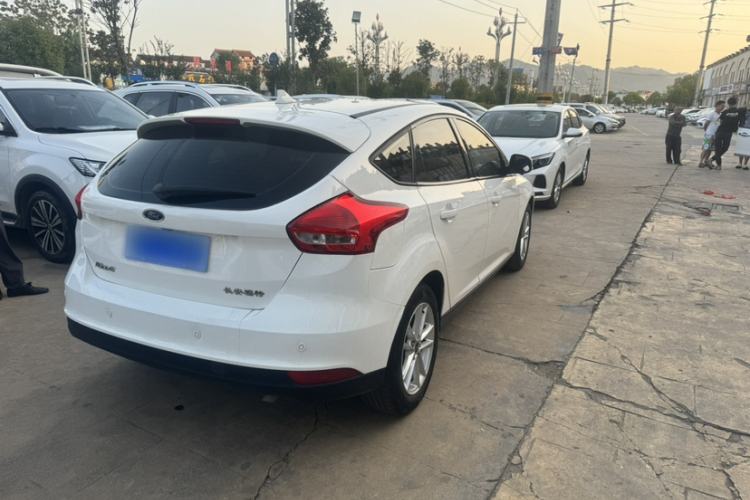 Used Ford Focus 2018 Hatchback Classic 1.6L Automatic Trendy SmartDrive Edition